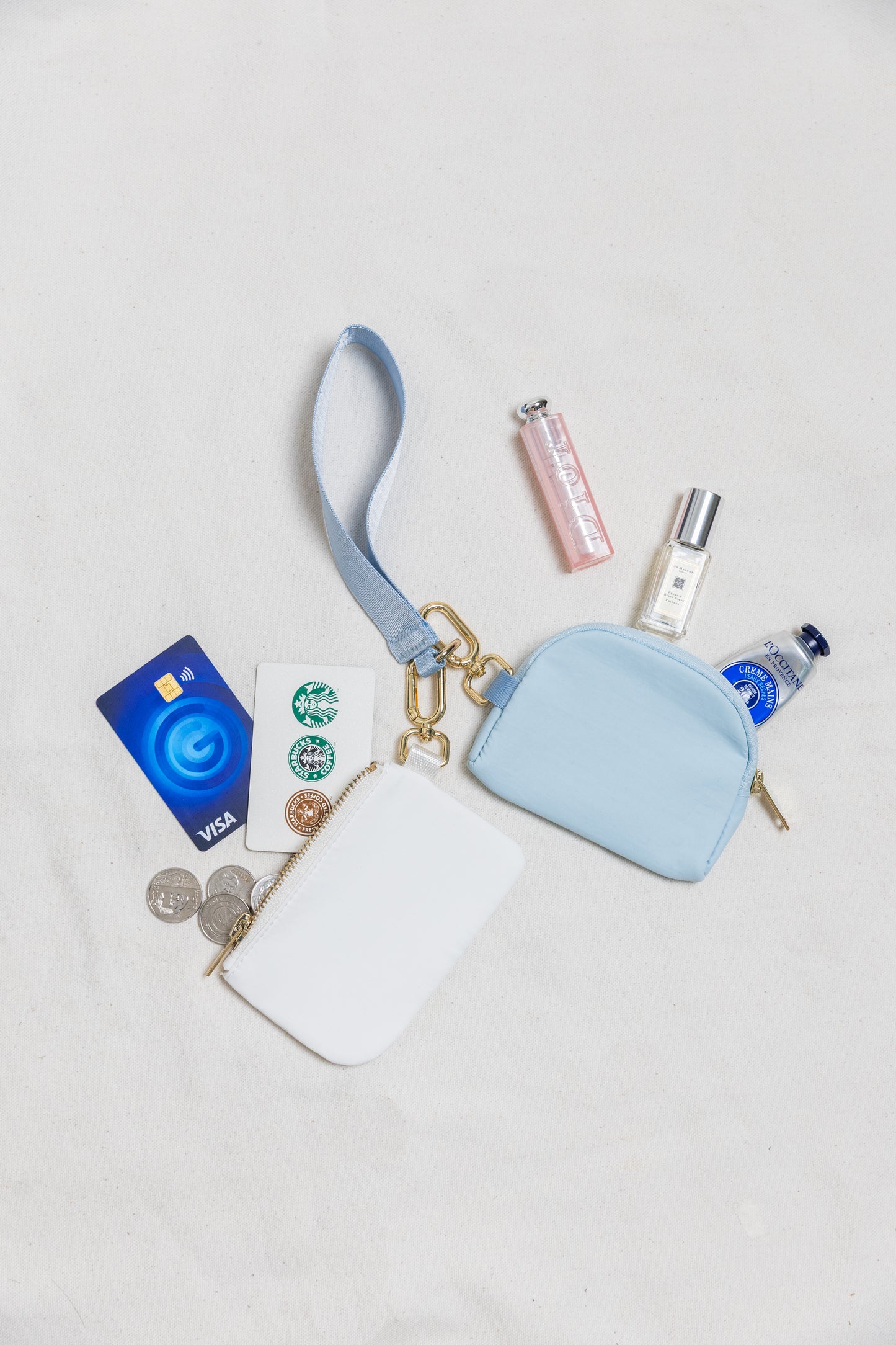 Tabi wristlet in Sky