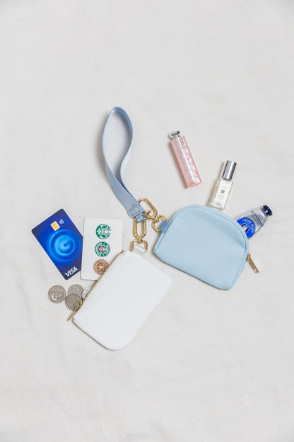 Tabi wristlet in Sky