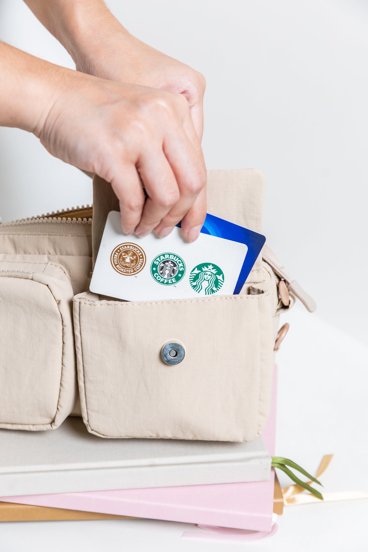 Hibi crossbody in Sand